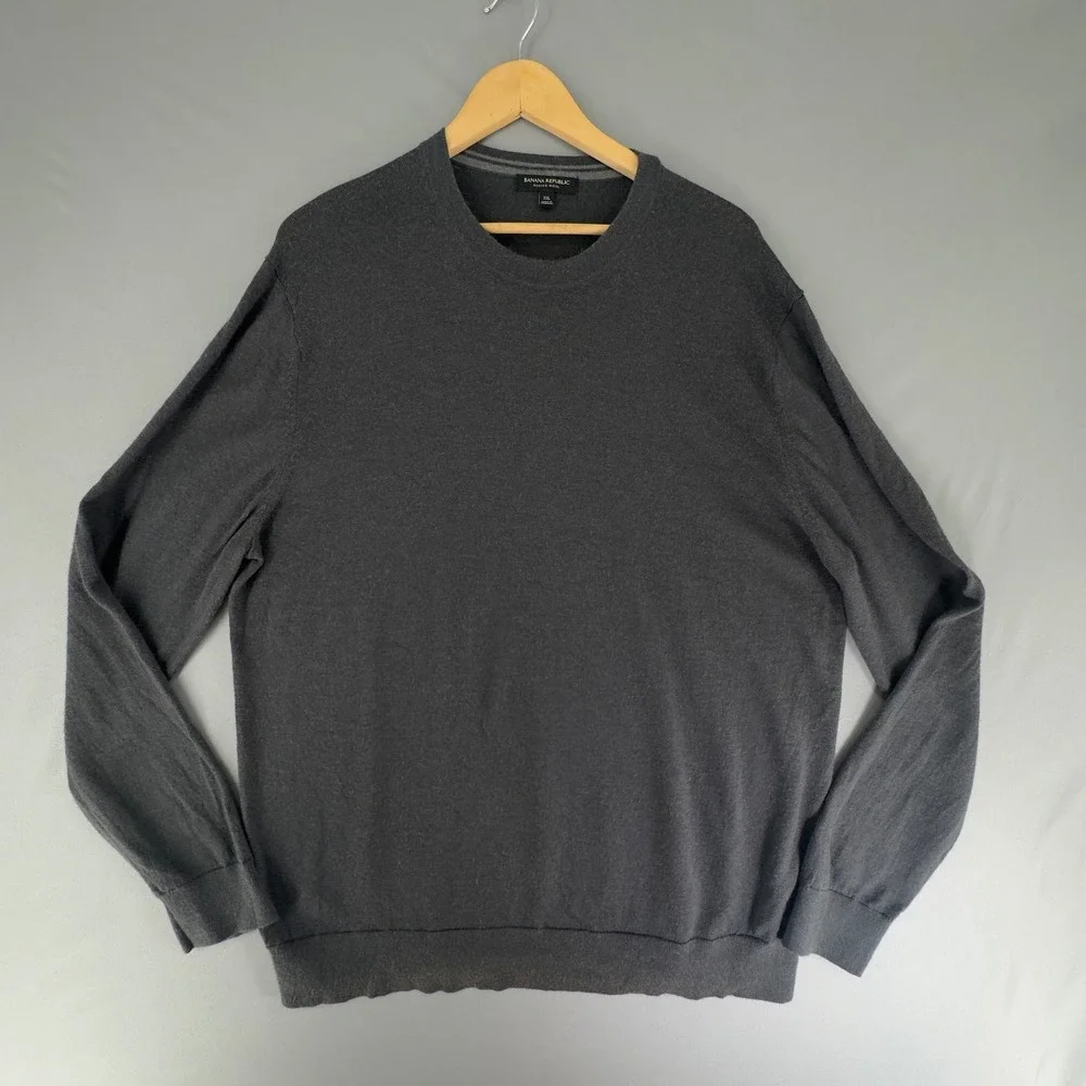 Banana Republic Mens XXL Charcoal Gray Merino Wool Crewneck Pullover Sweater